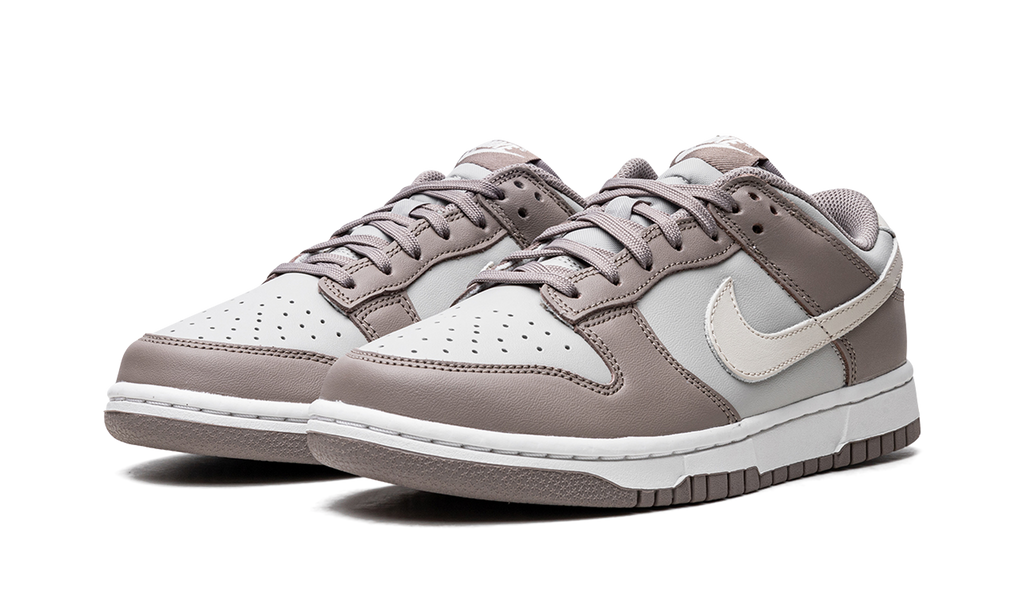 Nike Dunk Low "Bone Beige" WMNS