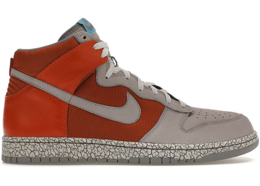 Nike Dunk High “2007 Orange Earthquake”