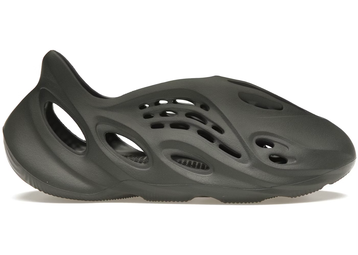 Adidas Yeezy Foam Runner  “Carbon”