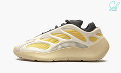 Yeezy 700 V3 "Safflower"